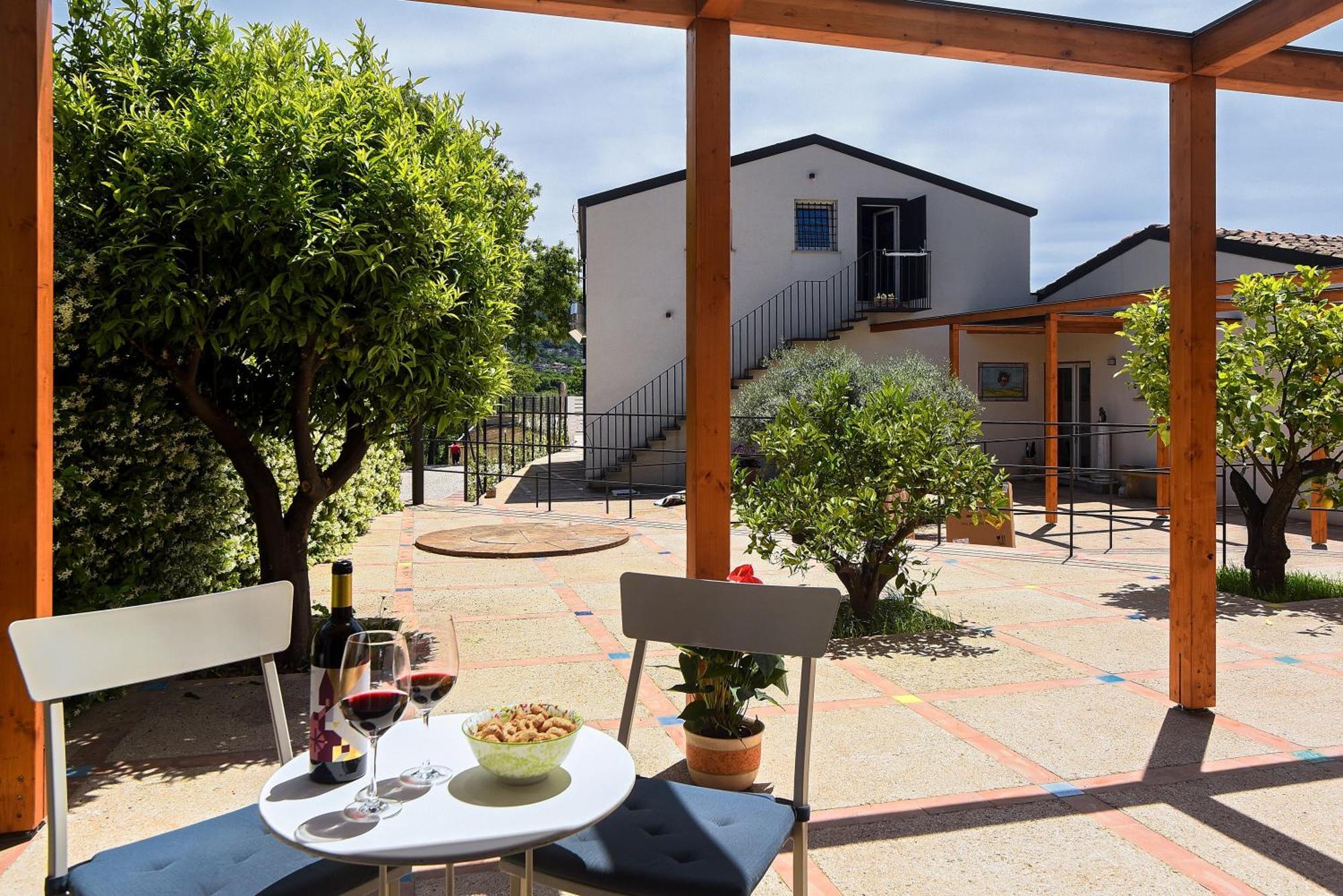 Agriturismo Guerritore バロニッシ エクステリア 写真